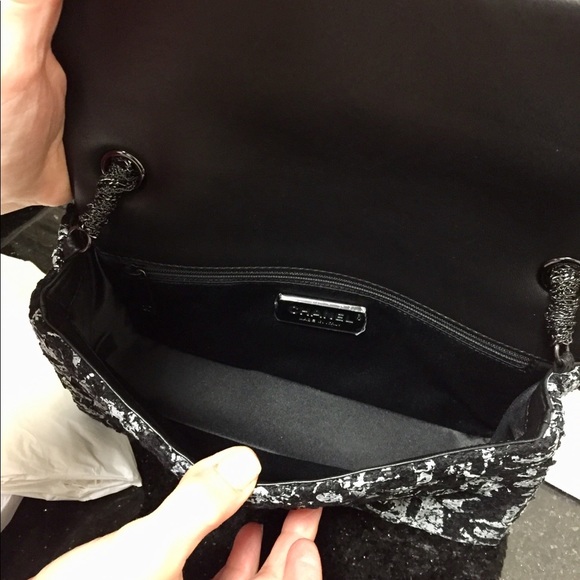 ⚡️NWT CHANEL ONE OF A KIND STUNNING BAG⚡️ - Picture 8 of 8